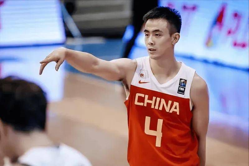 一向以“小绵羊”形象示人的张艺兴为演好男主做足准备，坦 素颜周迅一出，喷子全闭嘴 2020-04-13 《闭嘴！