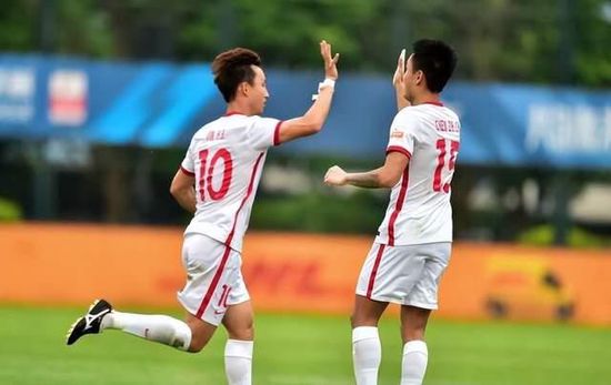 电影与其他产业之间，正形成彼此促进、共同发展的良性循环。